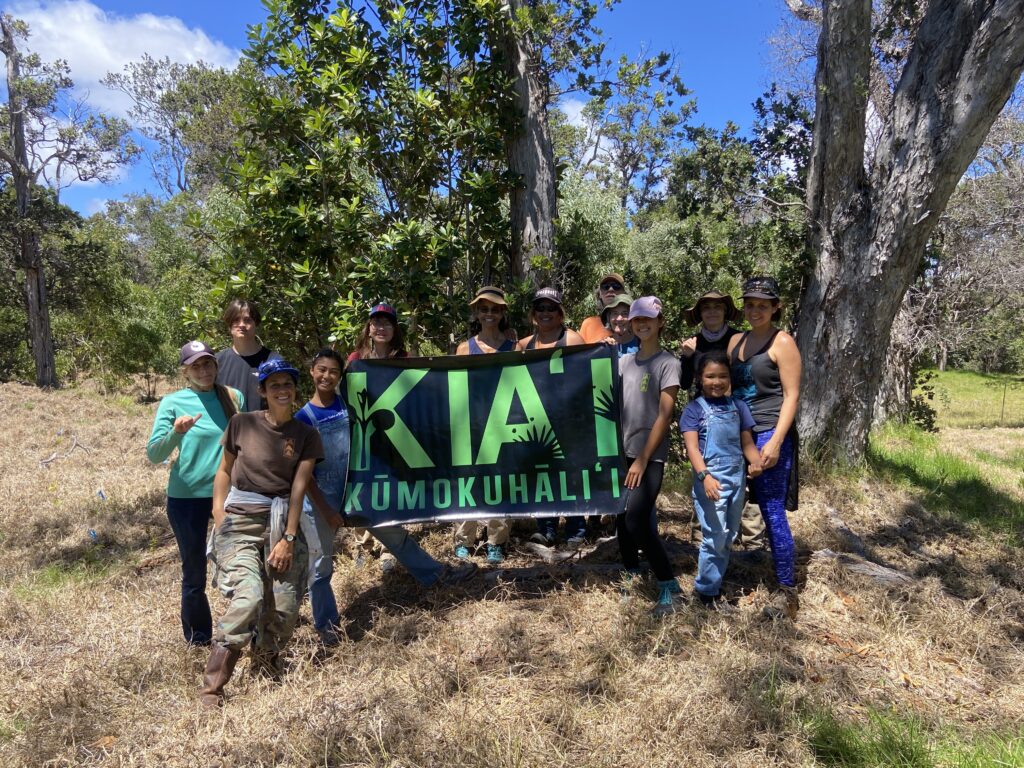 Na Kiaʻi volunteers